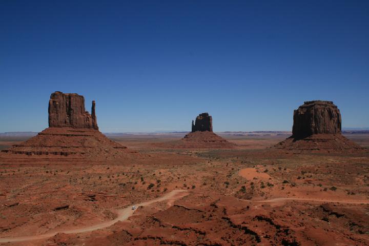 8-Monument valley 0012.JPG